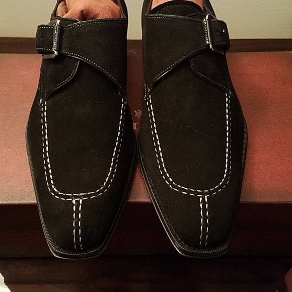 Shoes main image 4